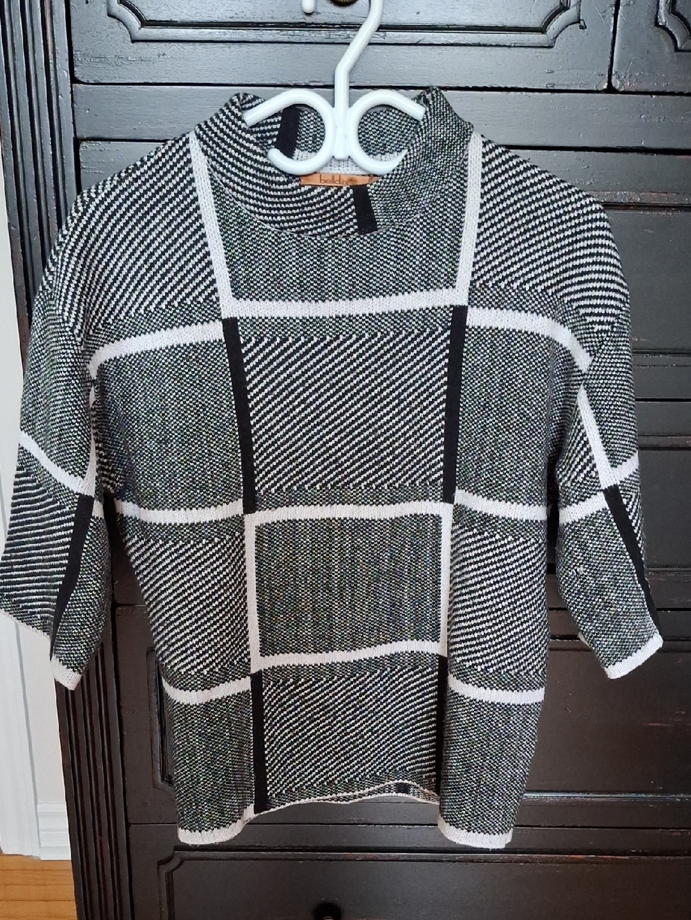Belldini Black & White Grid Knit Top